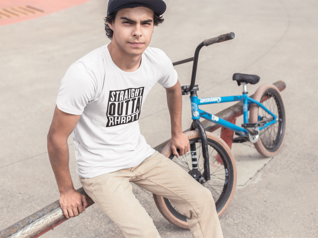 tee mockup of a skater guy with his bike a11592 RHRPTT heisst Ruhrpott